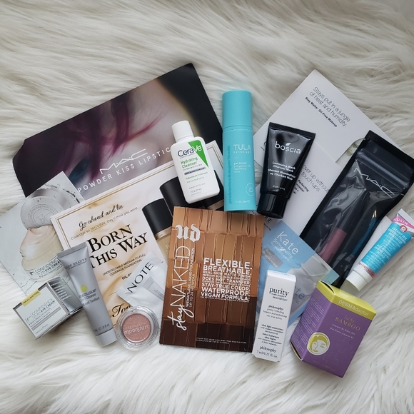 NIB High End Makeup & Skincare Samples, Makeup Bag - Picture 2 of 10